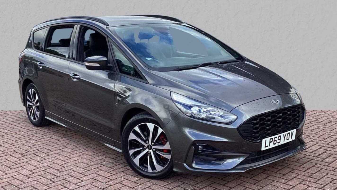 Main listing image - Ford S-MAX
