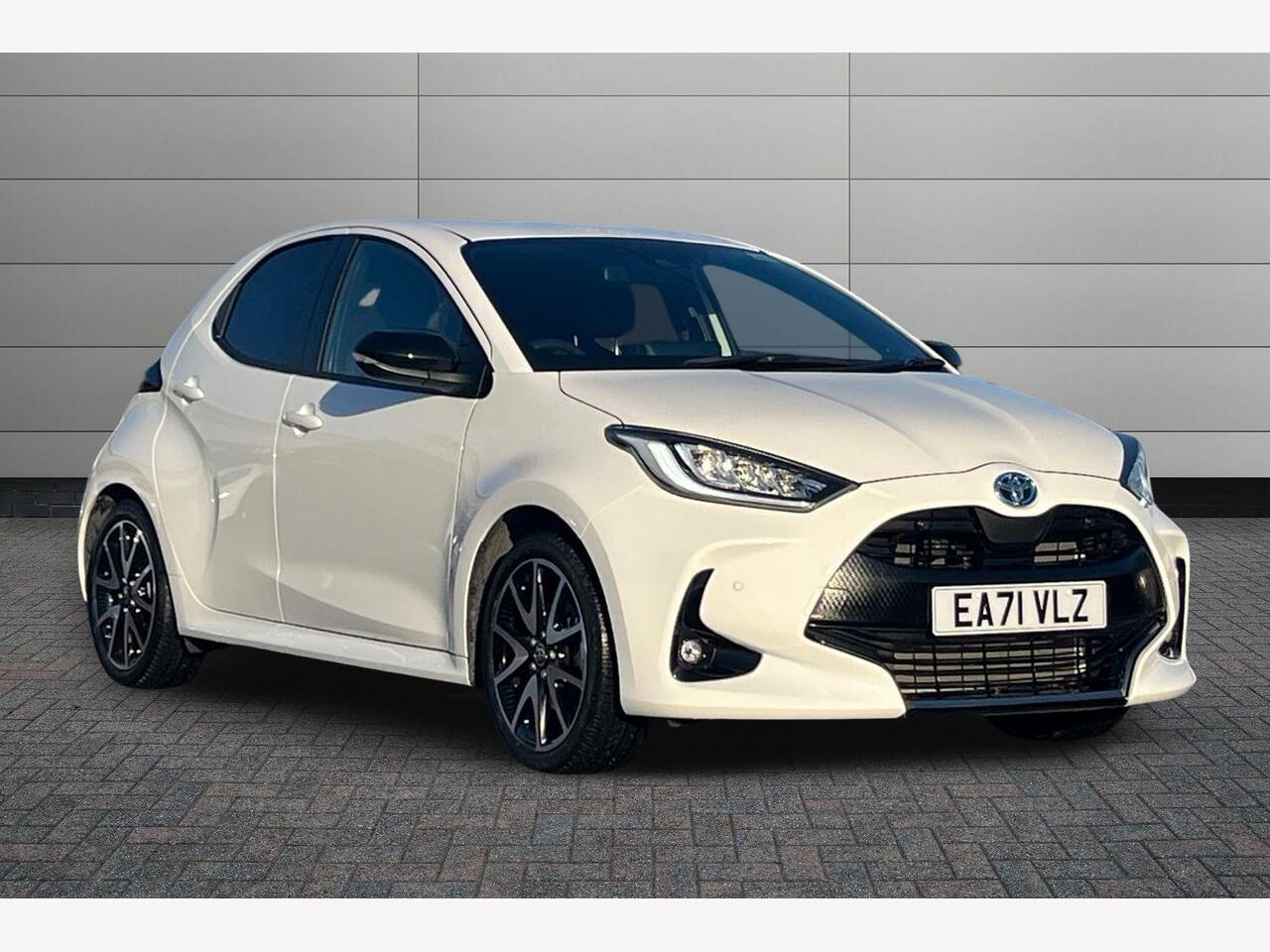Main listing image - Toyota Yaris