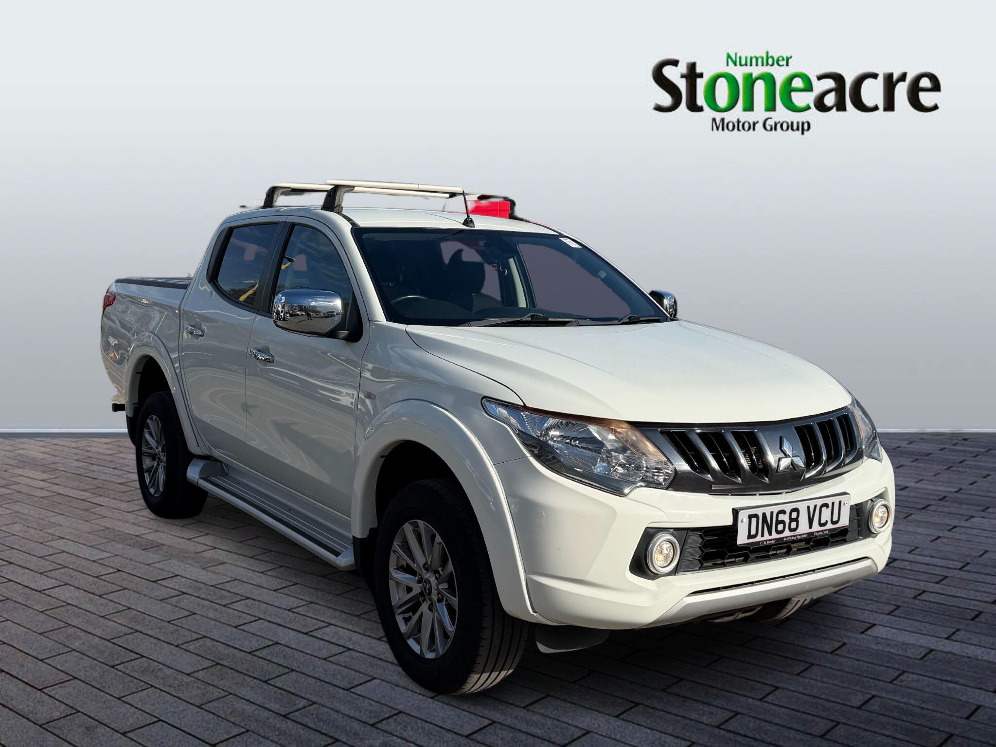 Main listing image - Mitsubishi L200