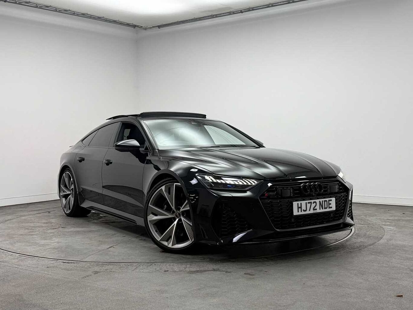 Main listing image - Audi RS7