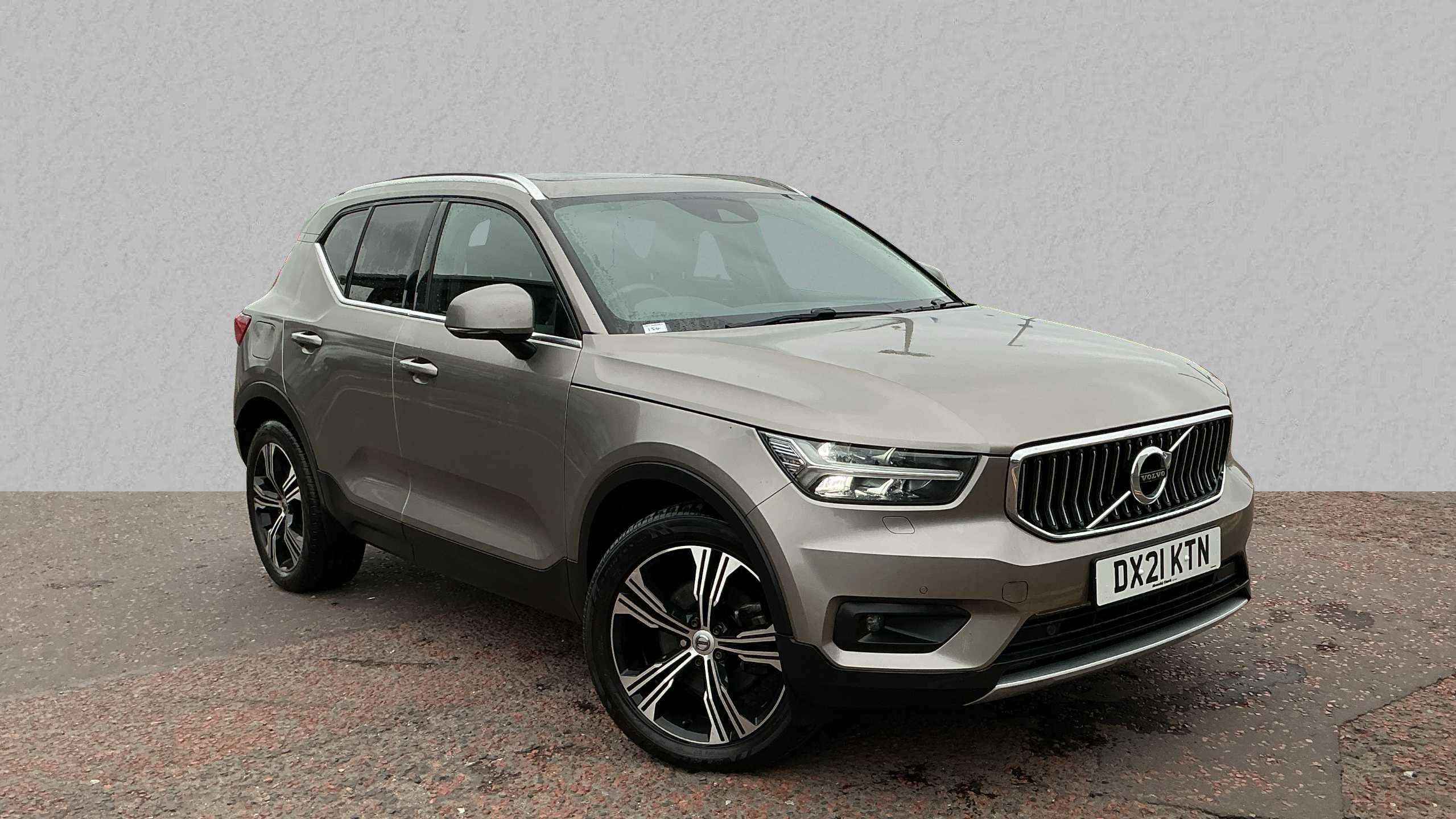 Main listing image - Volvo XC40