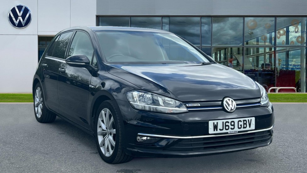Main listing image - Volkswagen Golf