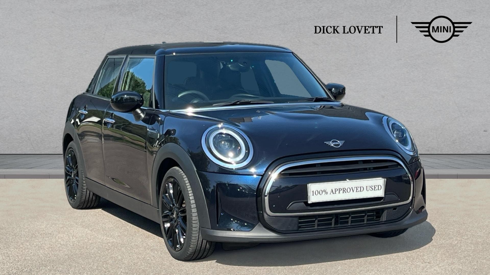 Main listing image - MINI Hatchback 5dr