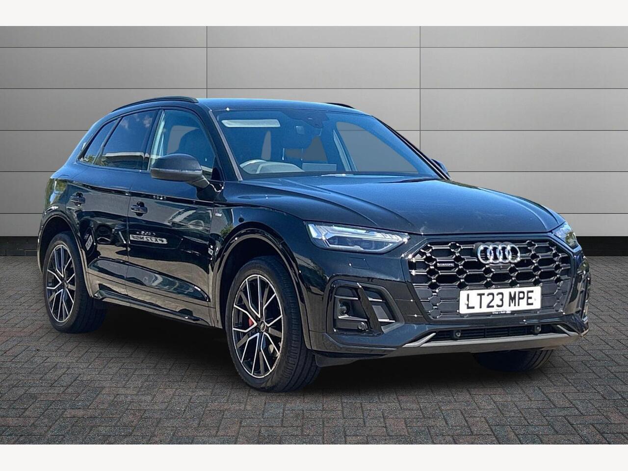 Main listing image - Audi Q5