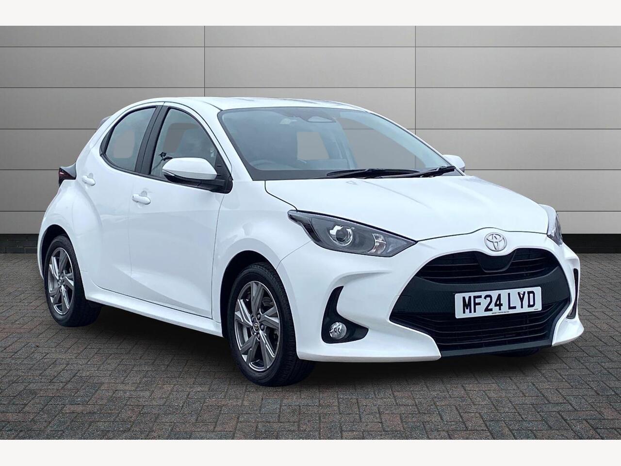 Main listing image - Toyota Yaris