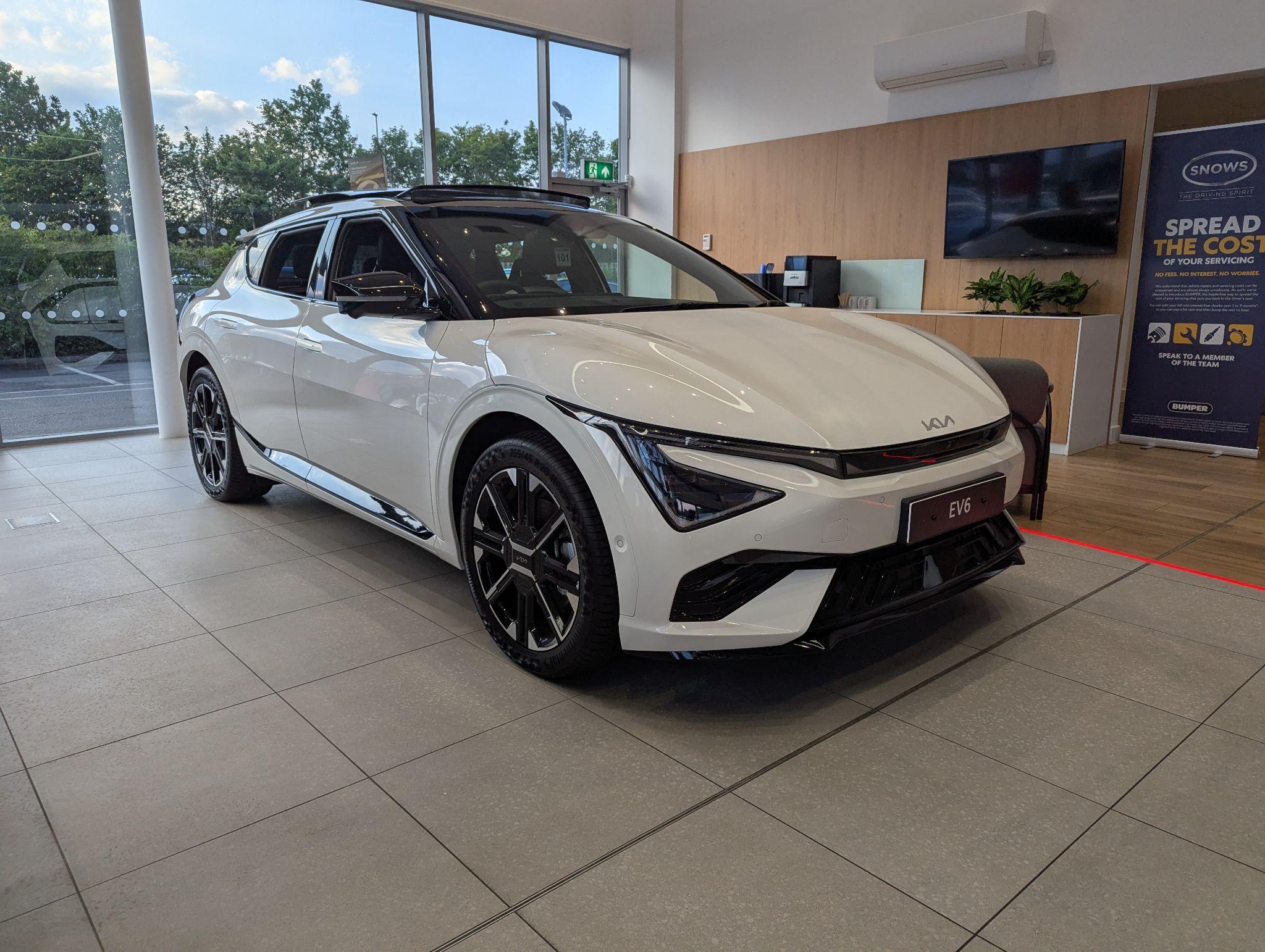 Main listing image - Kia EV6