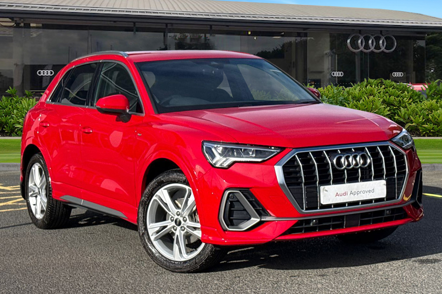 Main listing image - Audi Q3