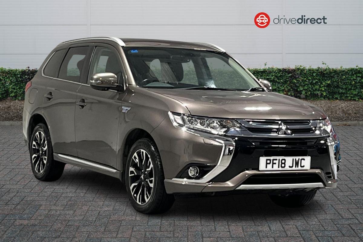 Main listing image - Mitsubishi Outlander