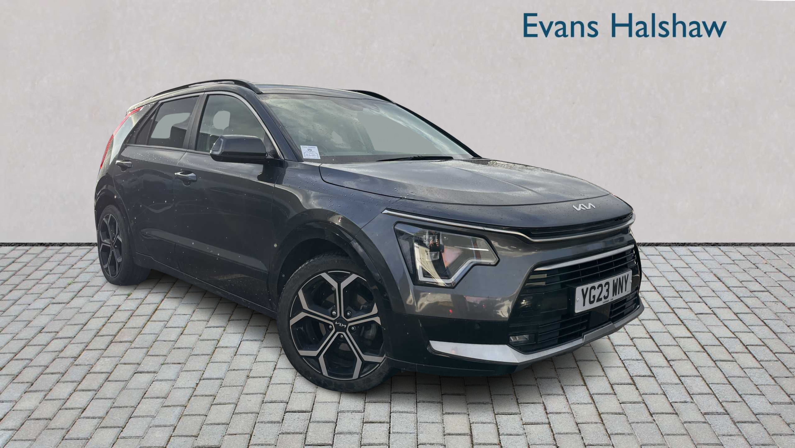 Main listing image - Kia Niro