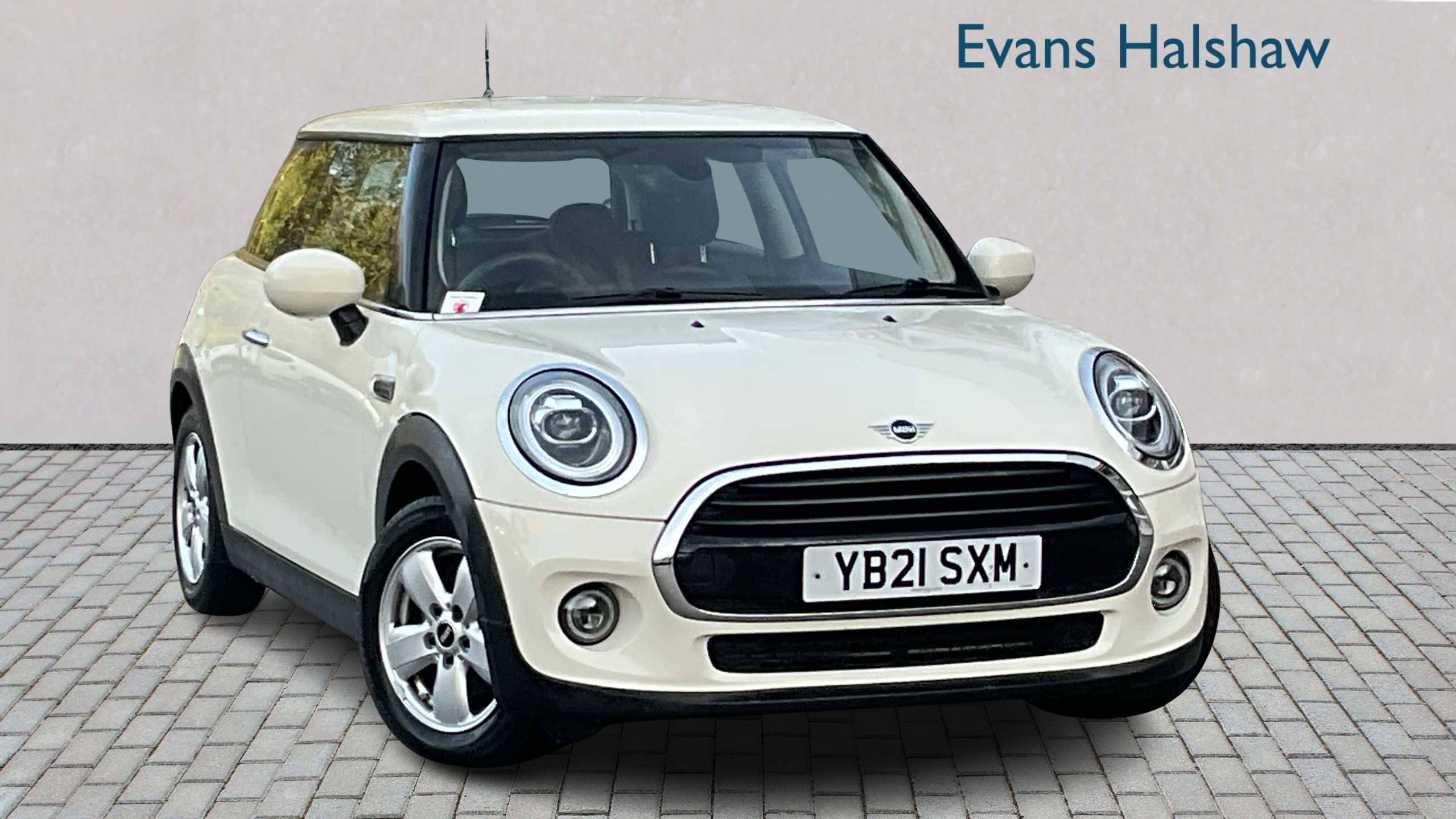 Main listing image - MINI Hatchback