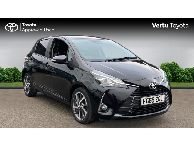 Main listing image - Toyota Yaris