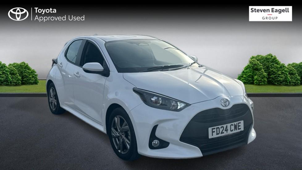 Main listing image - Toyota Yaris