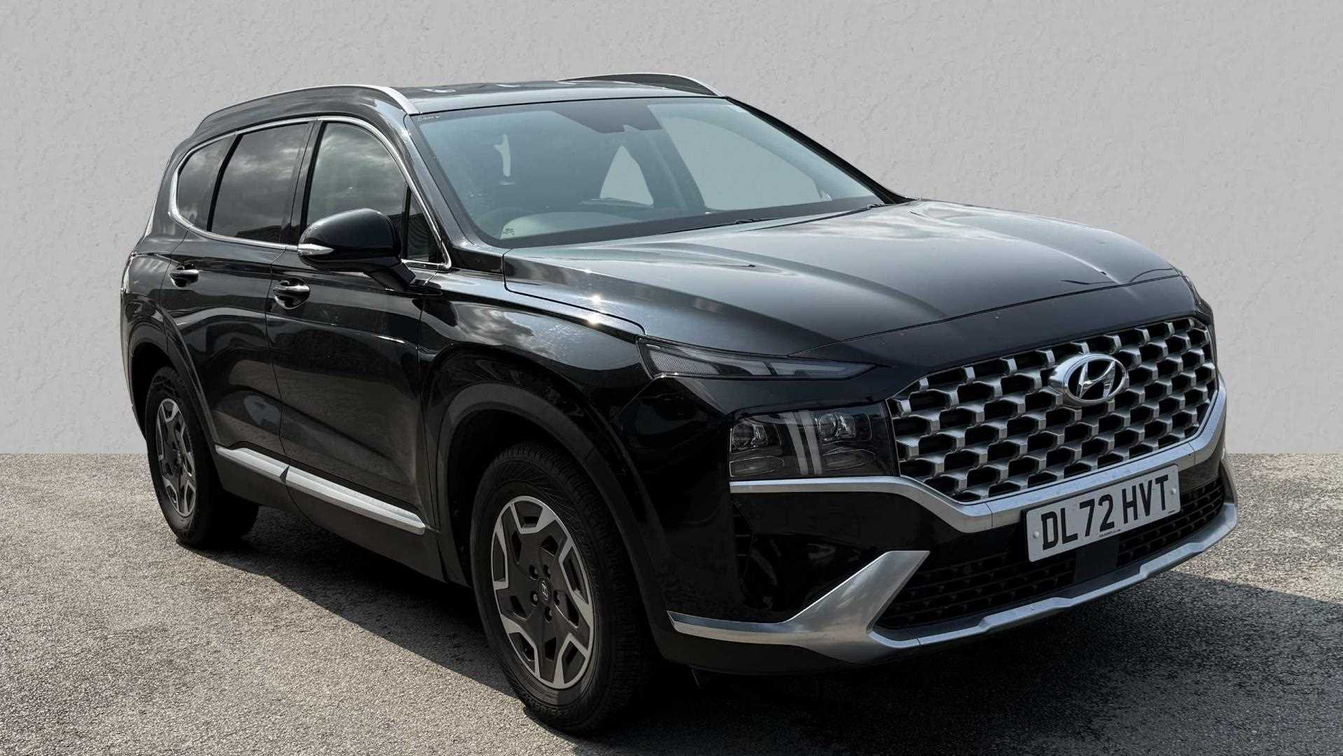 Main listing image - Hyundai Santa Fe