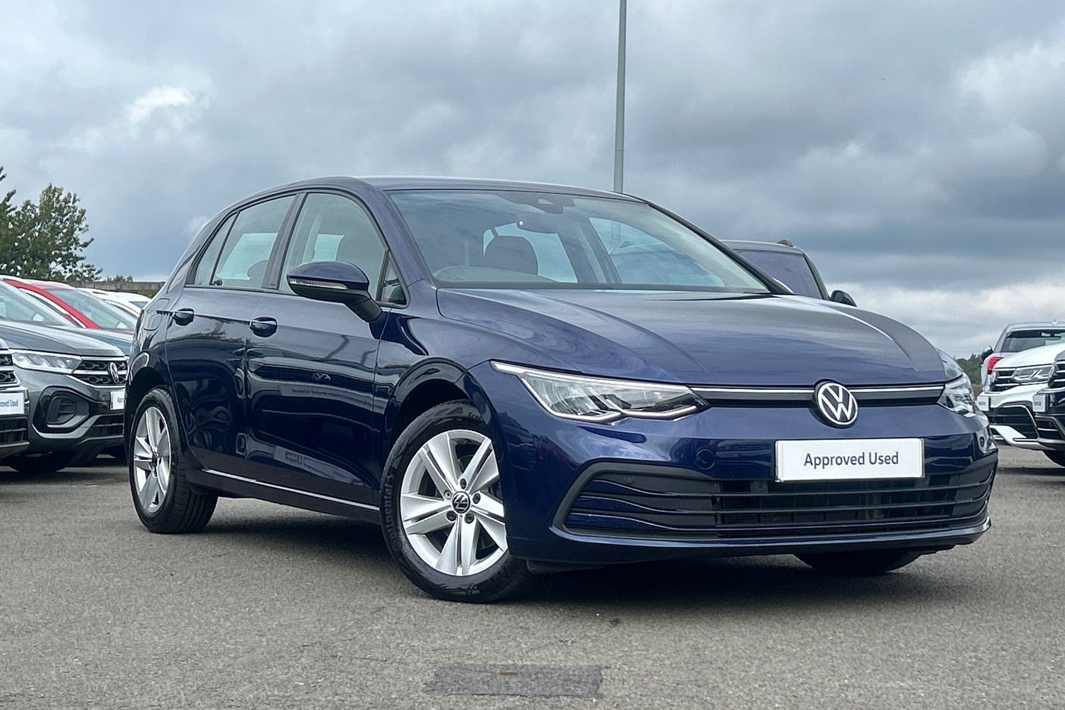 Main listing image - Volkswagen Golf