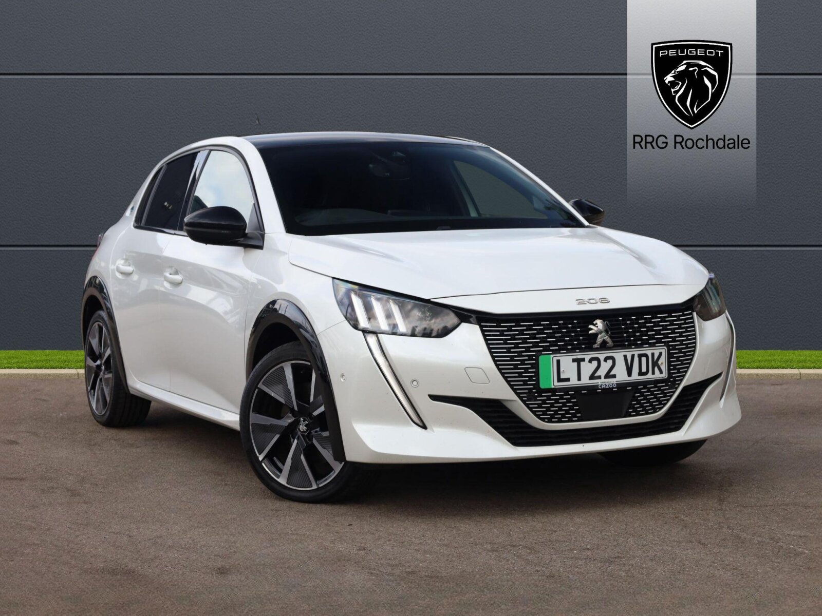 Main listing image - Peugeot e-208