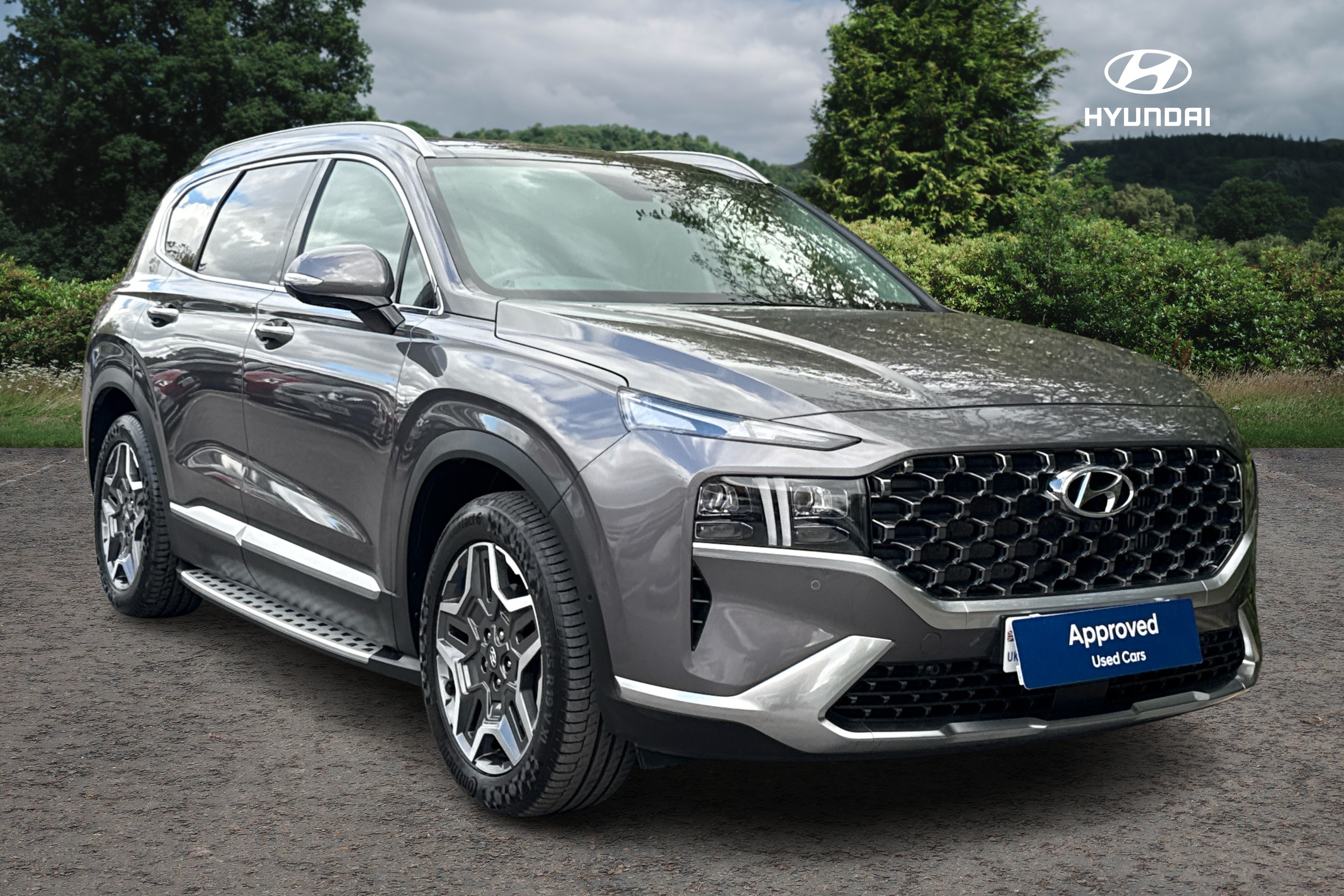 Main listing image - Hyundai Santa Fe