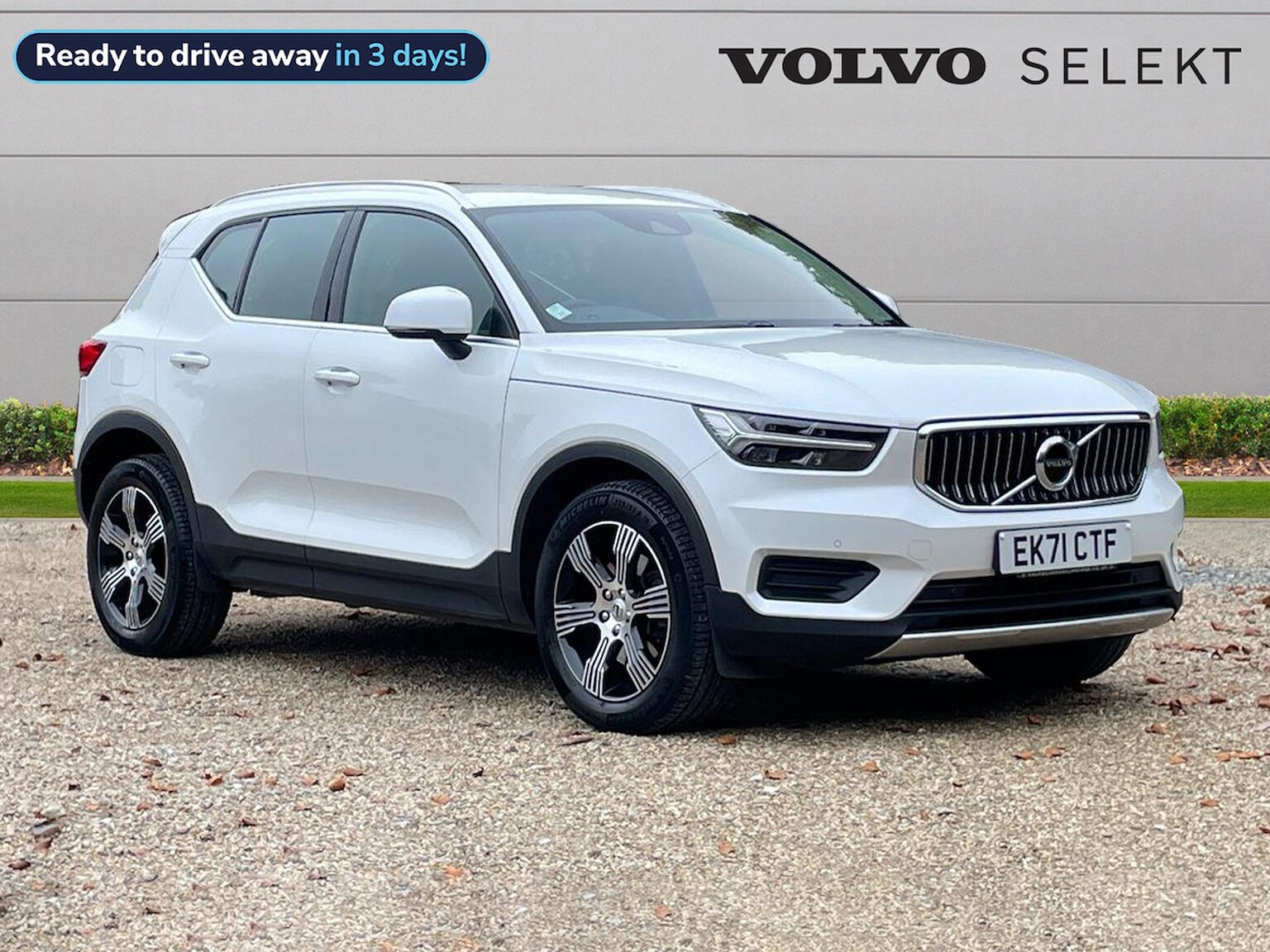 Main listing image - Volvo XC40