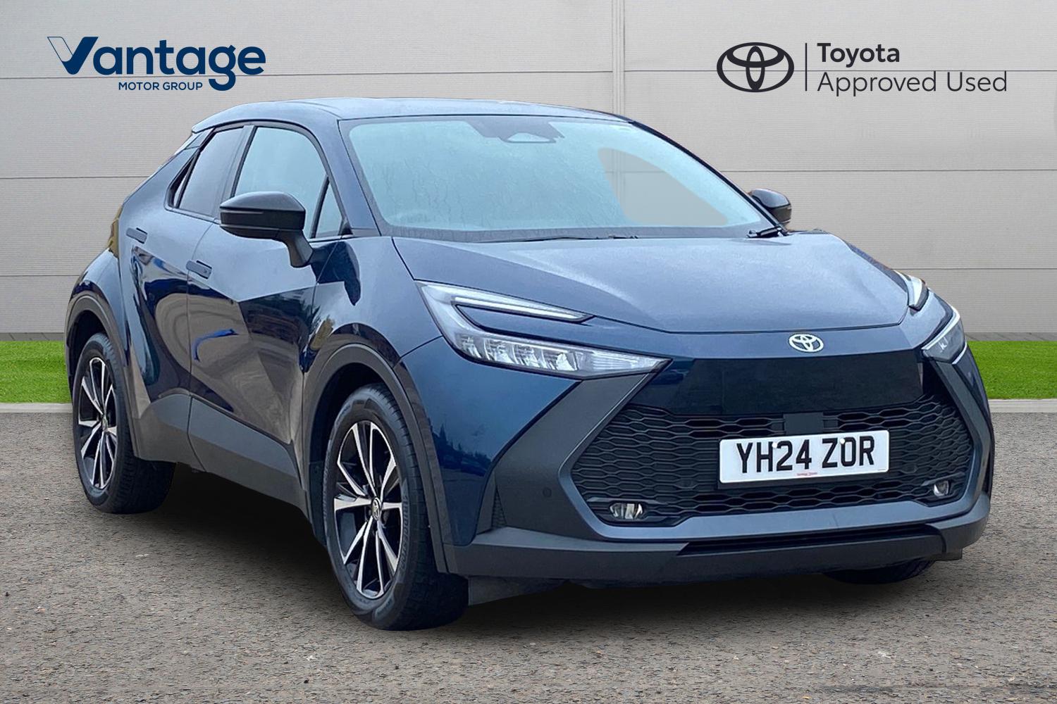 Main listing image - Toyota C-HR