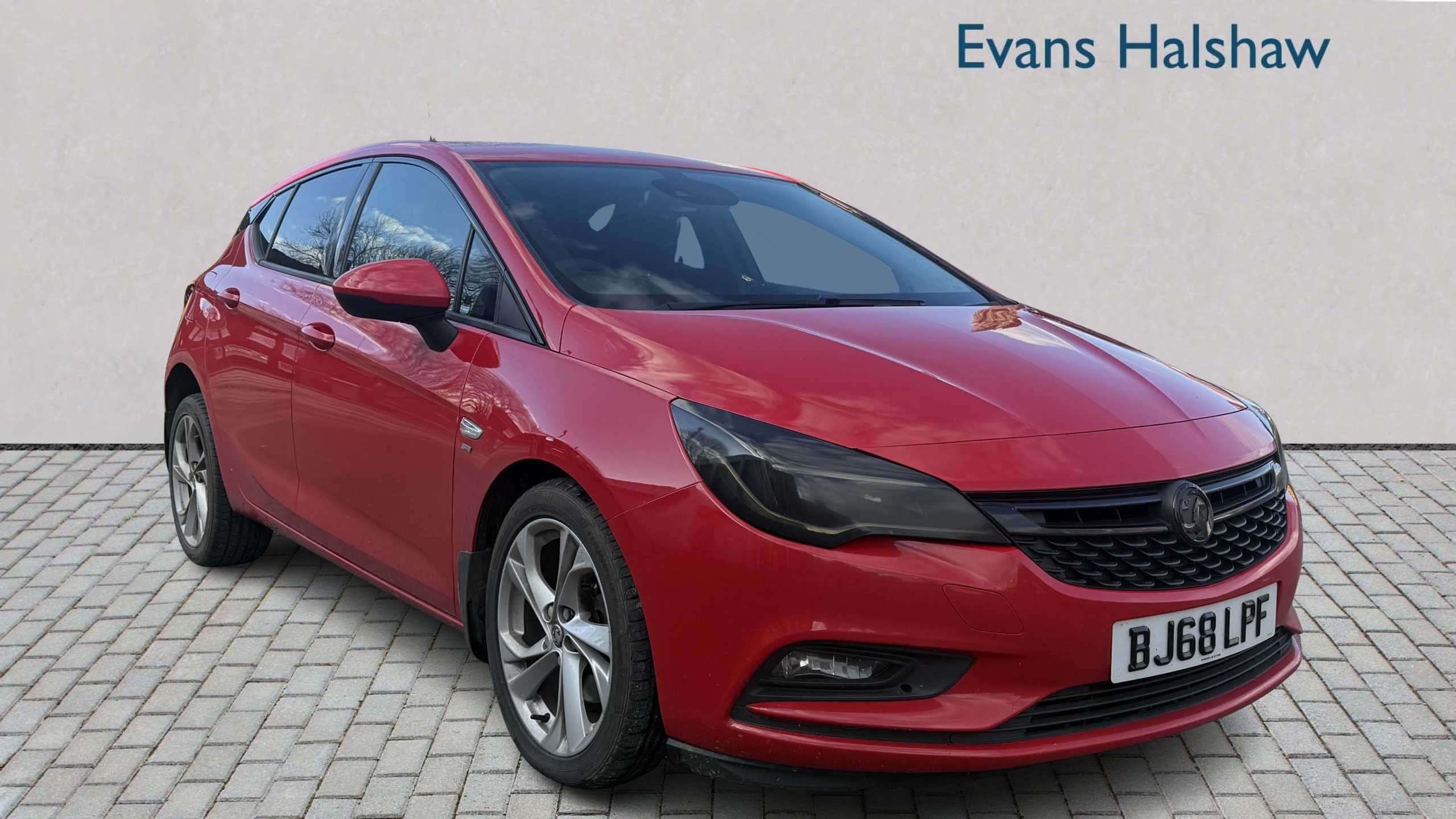 Main listing image - Vauxhall Astra