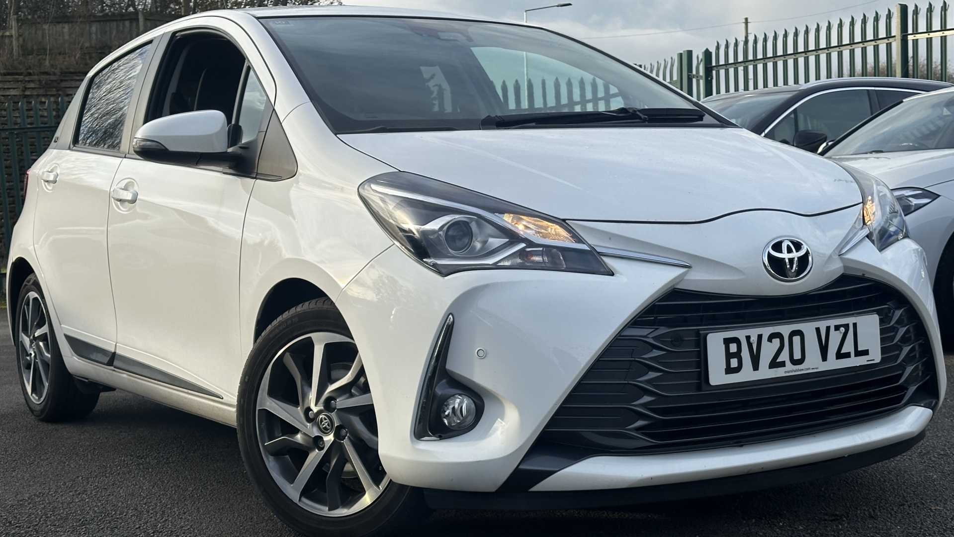 Main listing image - Toyota Yaris