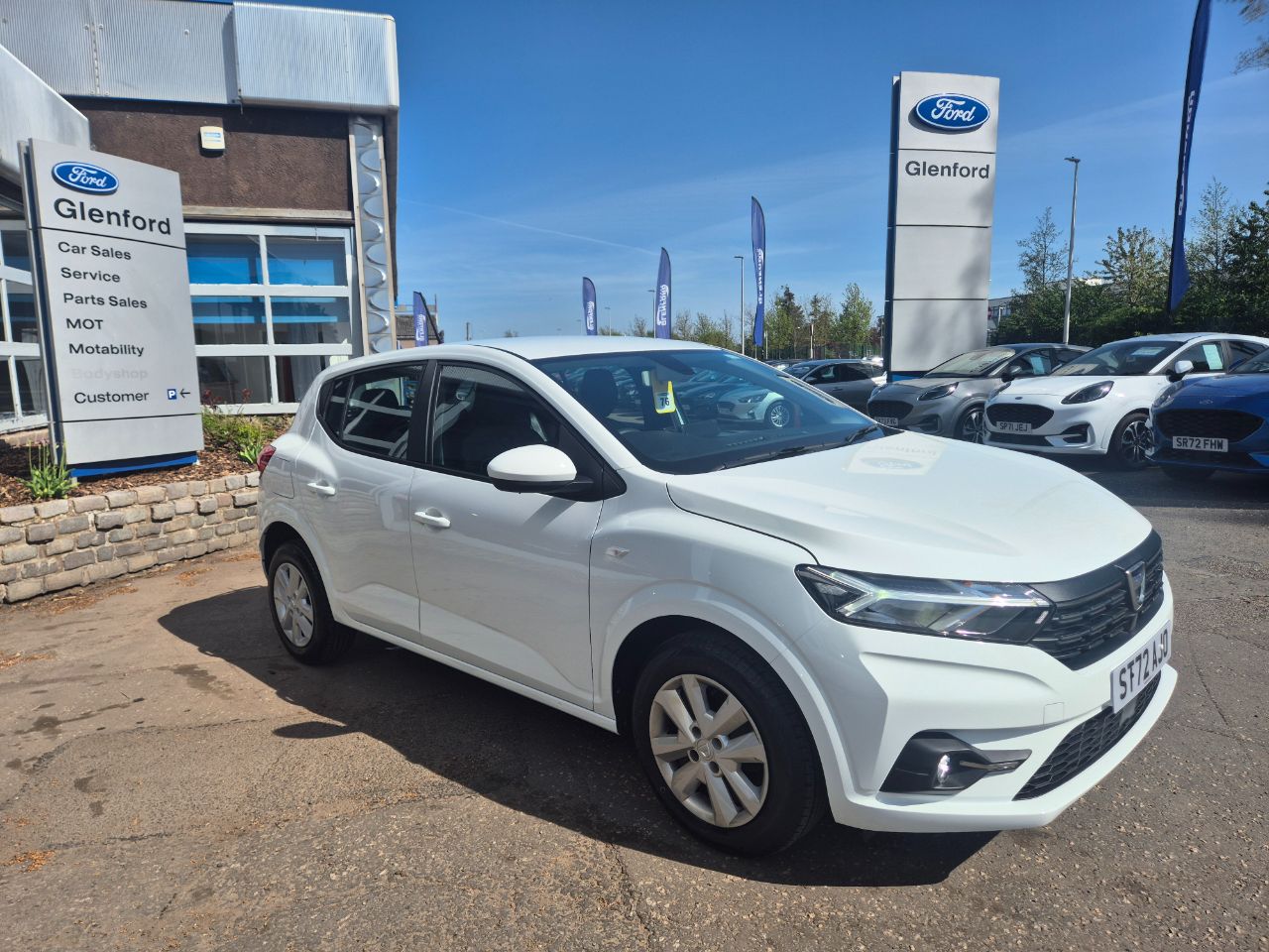 Main listing image - Dacia Sandero