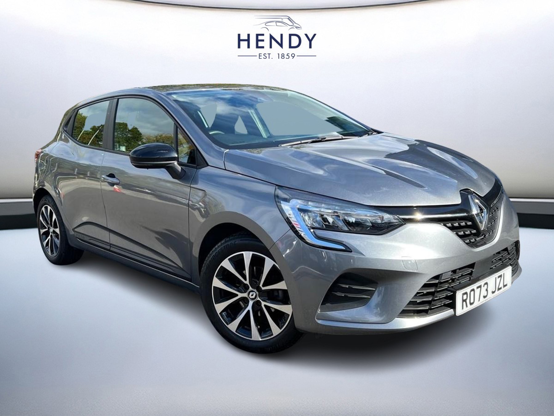 Main listing image - Renault Clio