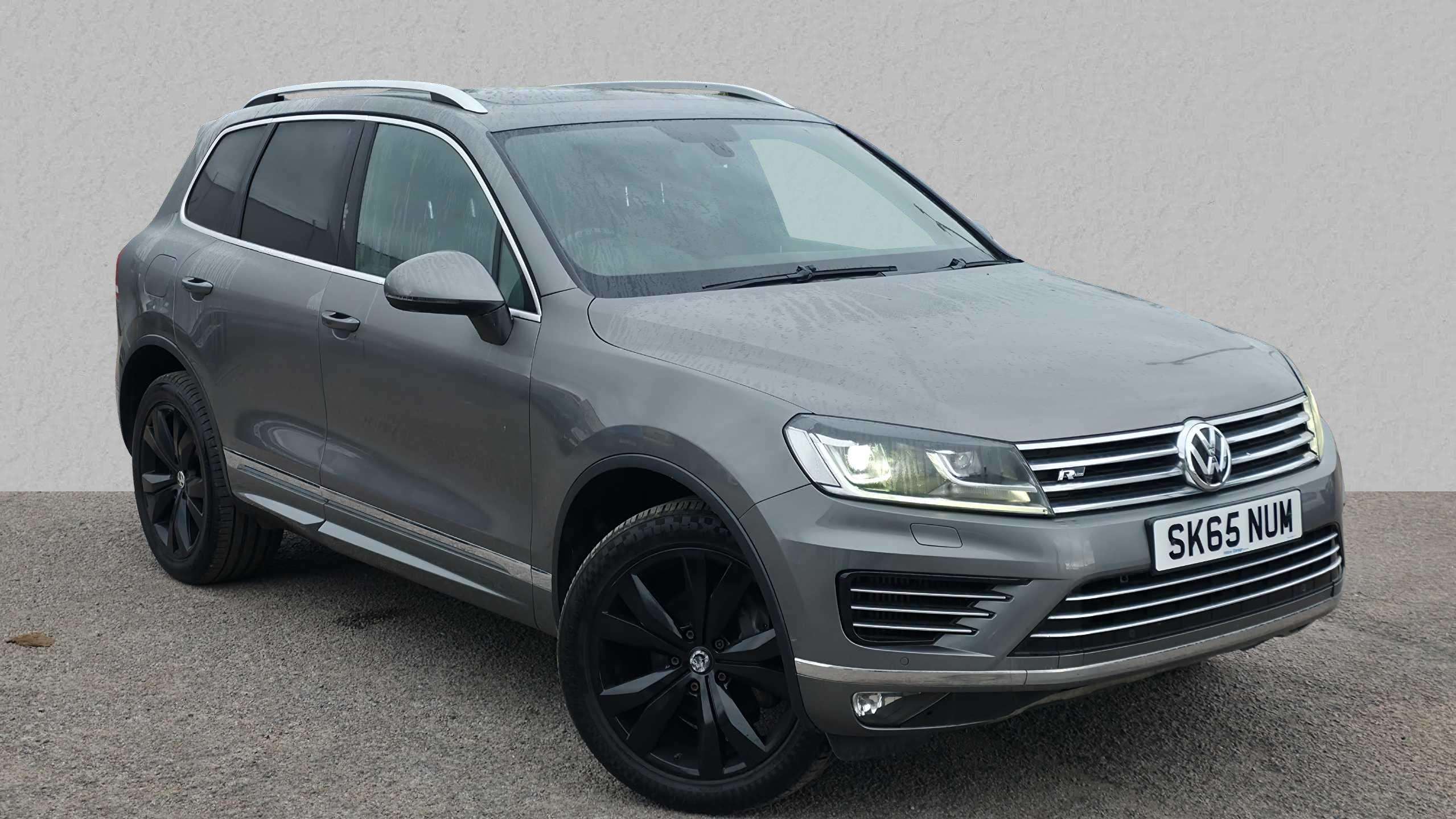 Main listing image - Volkswagen Touareg