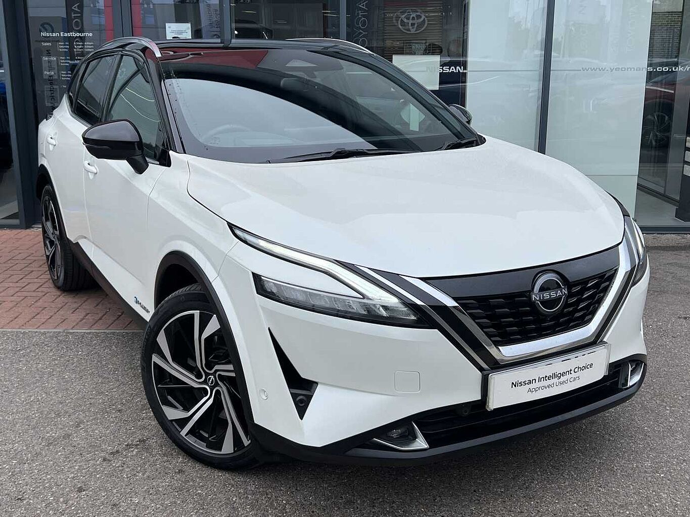 Main listing image - Nissan Qashqai
