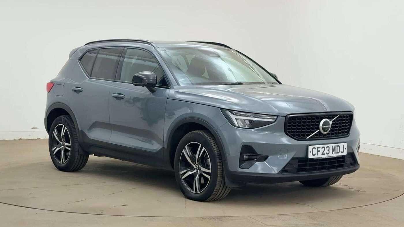 Main listing image - Volvo XC40