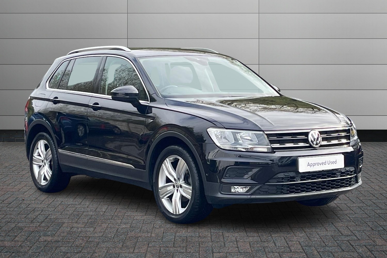 Main listing image - Volkswagen Tiguan