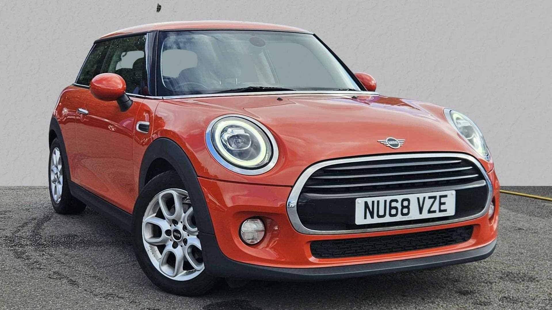 Main listing image - MINI Hatchback