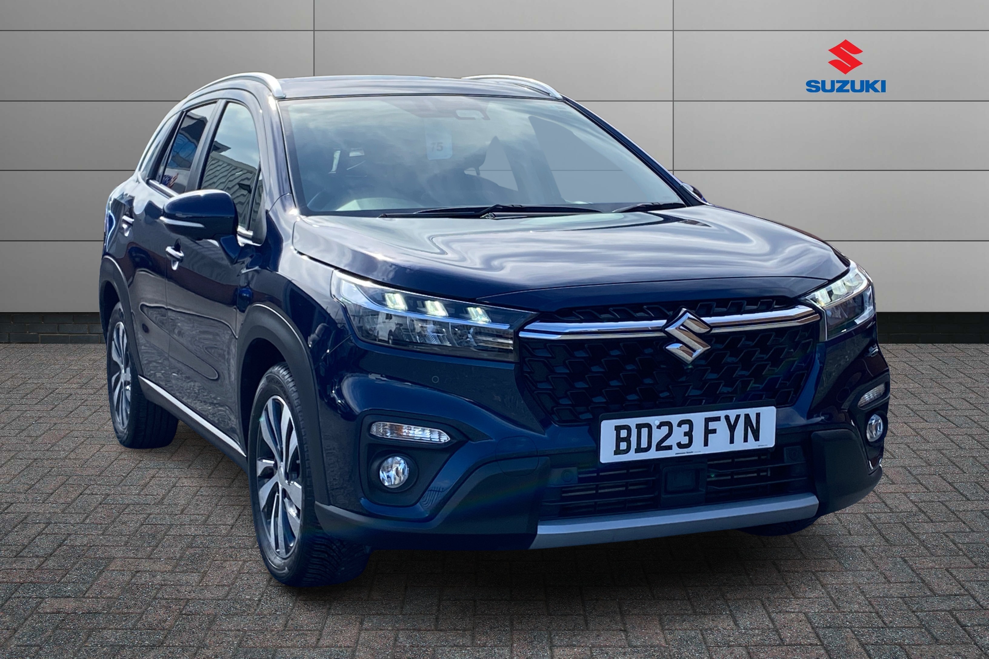 Main listing image - Suzuki S-Cross
