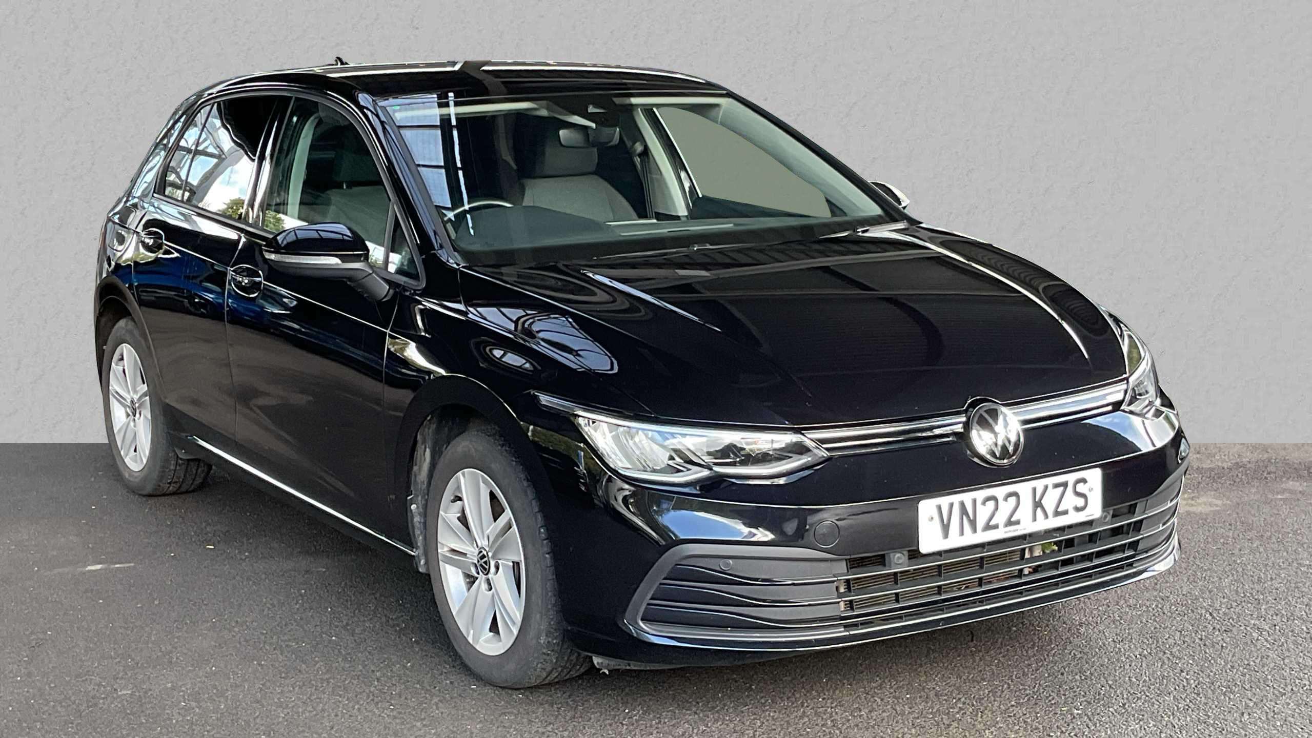 Main listing image - Volkswagen Golf