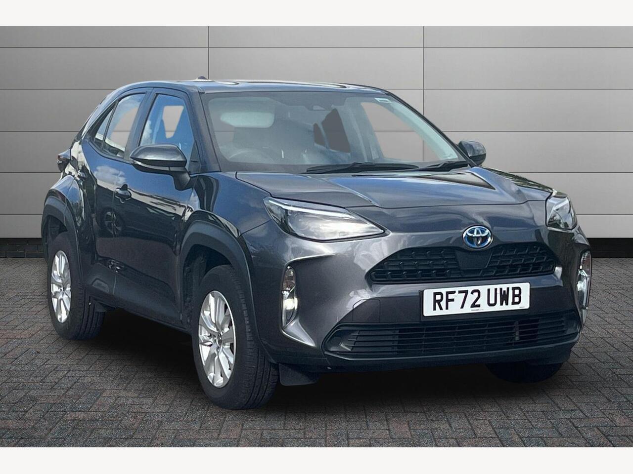Main listing image - Toyota Yaris Cross