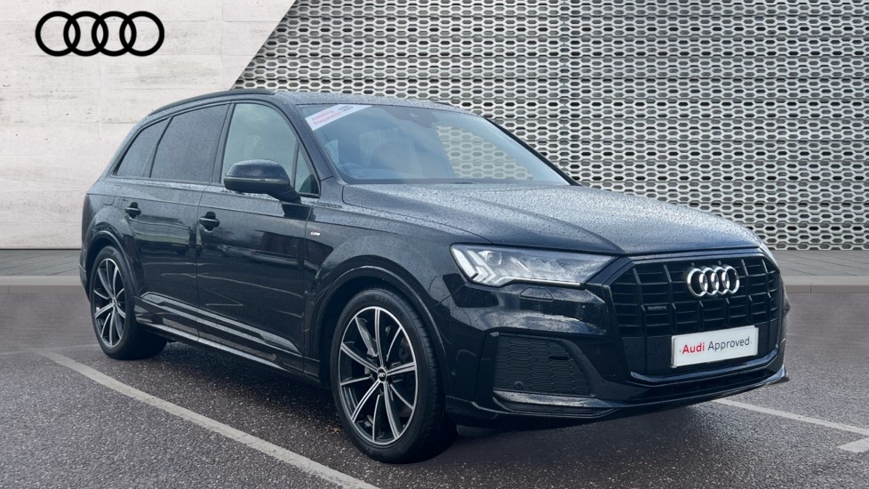 Main listing image - Audi Q7