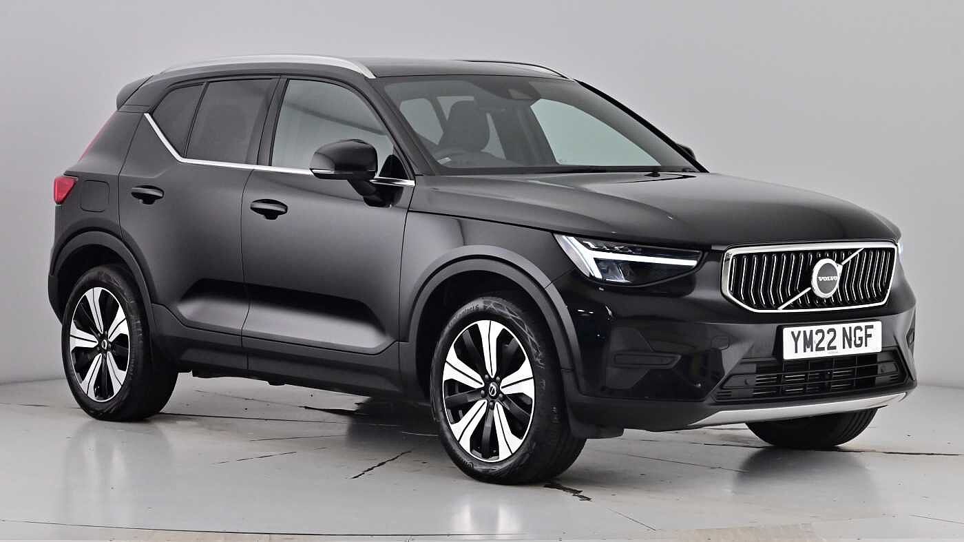 Main listing image - Volvo XC40 Recharge