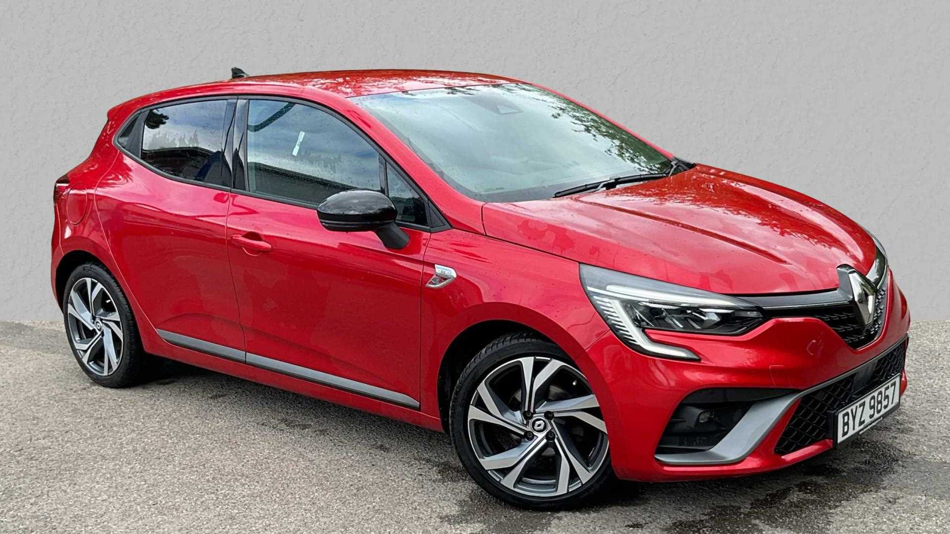 Main listing image - Renault Clio