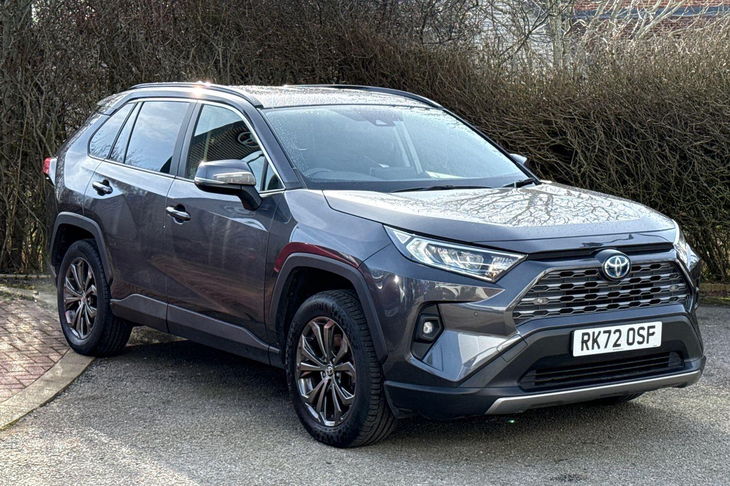 Main listing image - Toyota RAV4