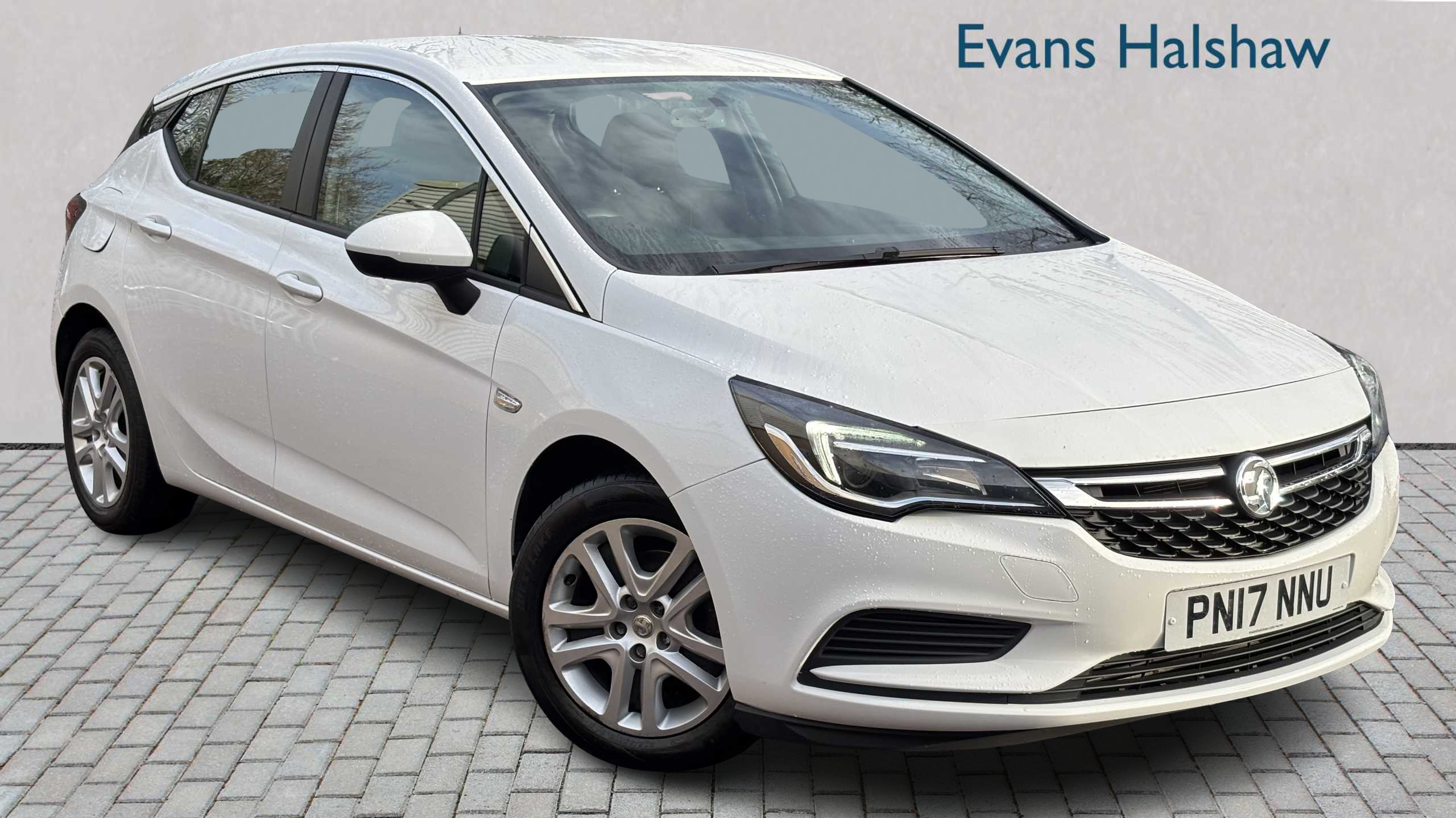 Main listing image - Vauxhall Astra