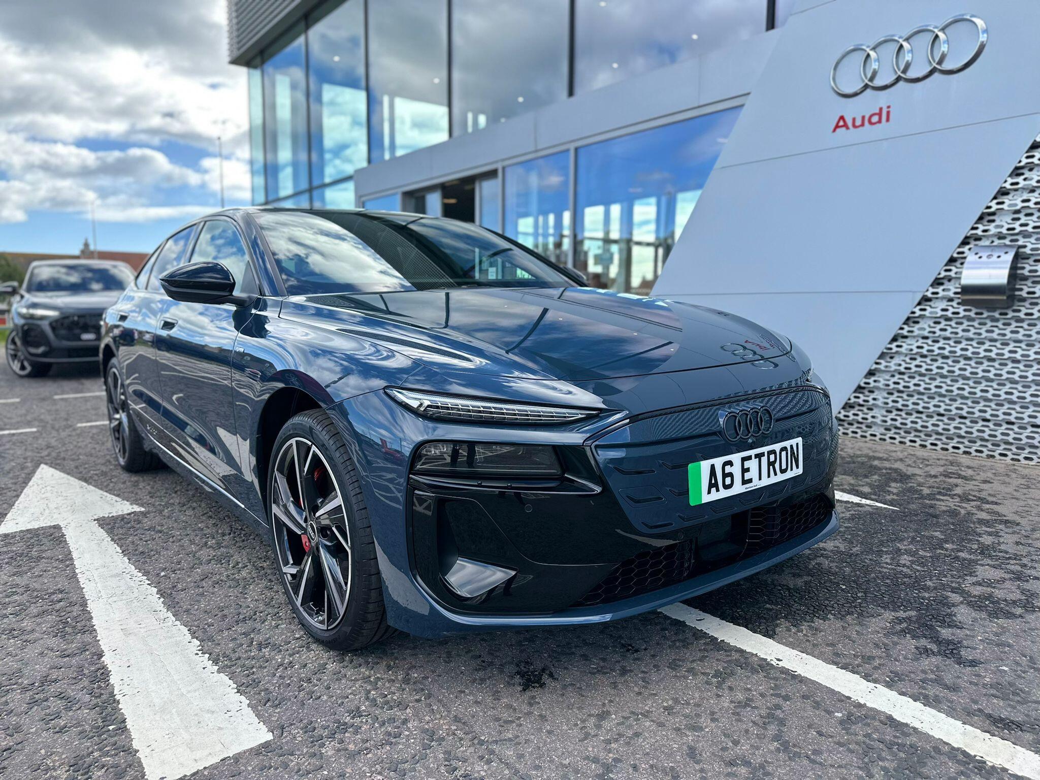 Main listing image - Audi A6