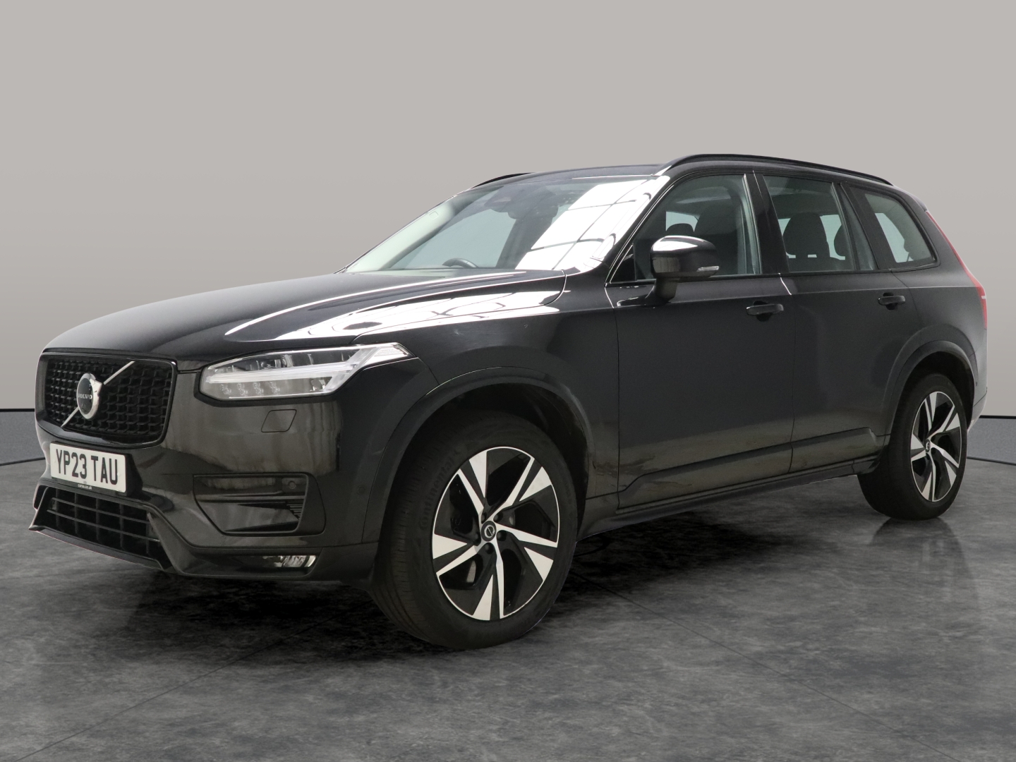 Main listing image - Volvo XC90