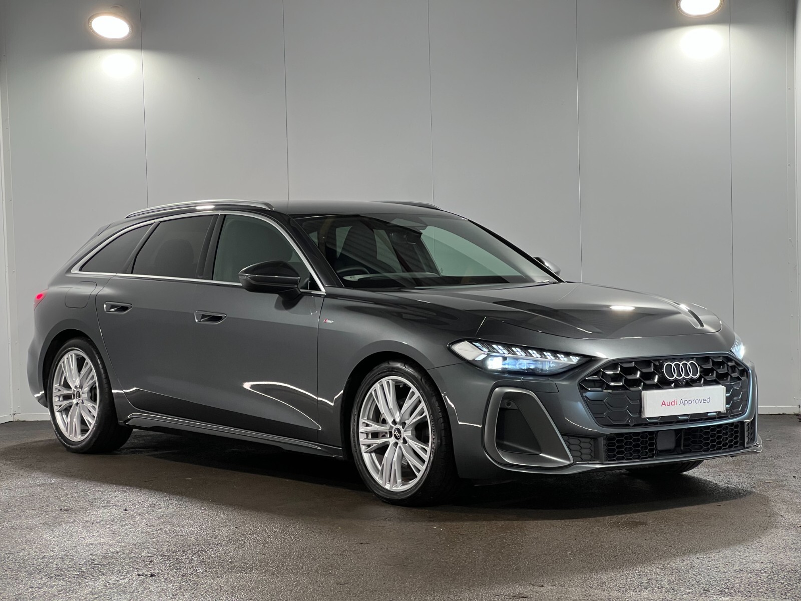 Main listing image - Audi A5