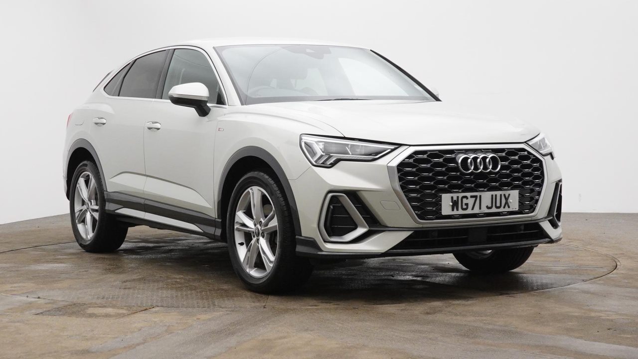 Main listing image - Audi Q3