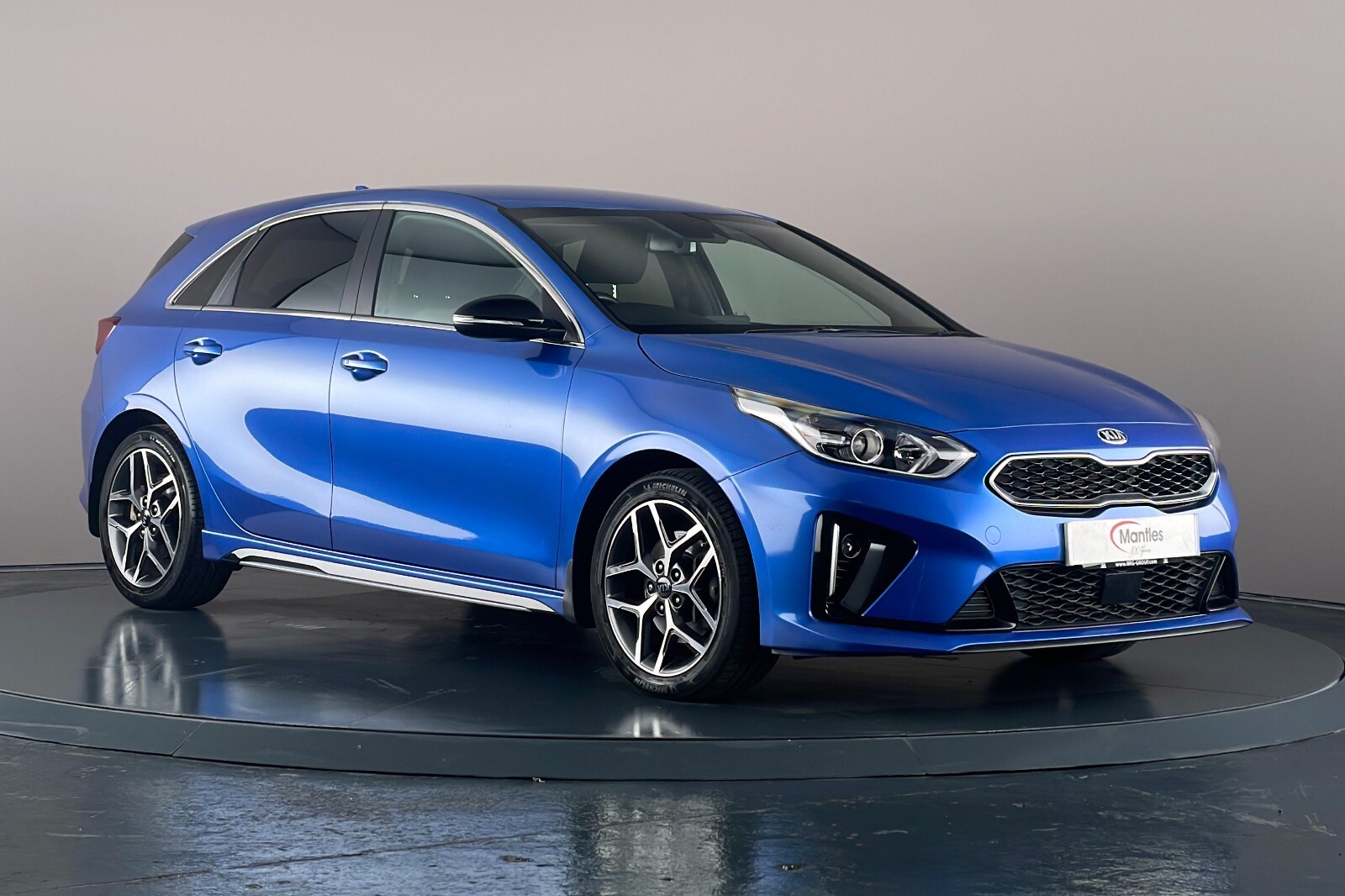 Main listing image - Kia Ceed