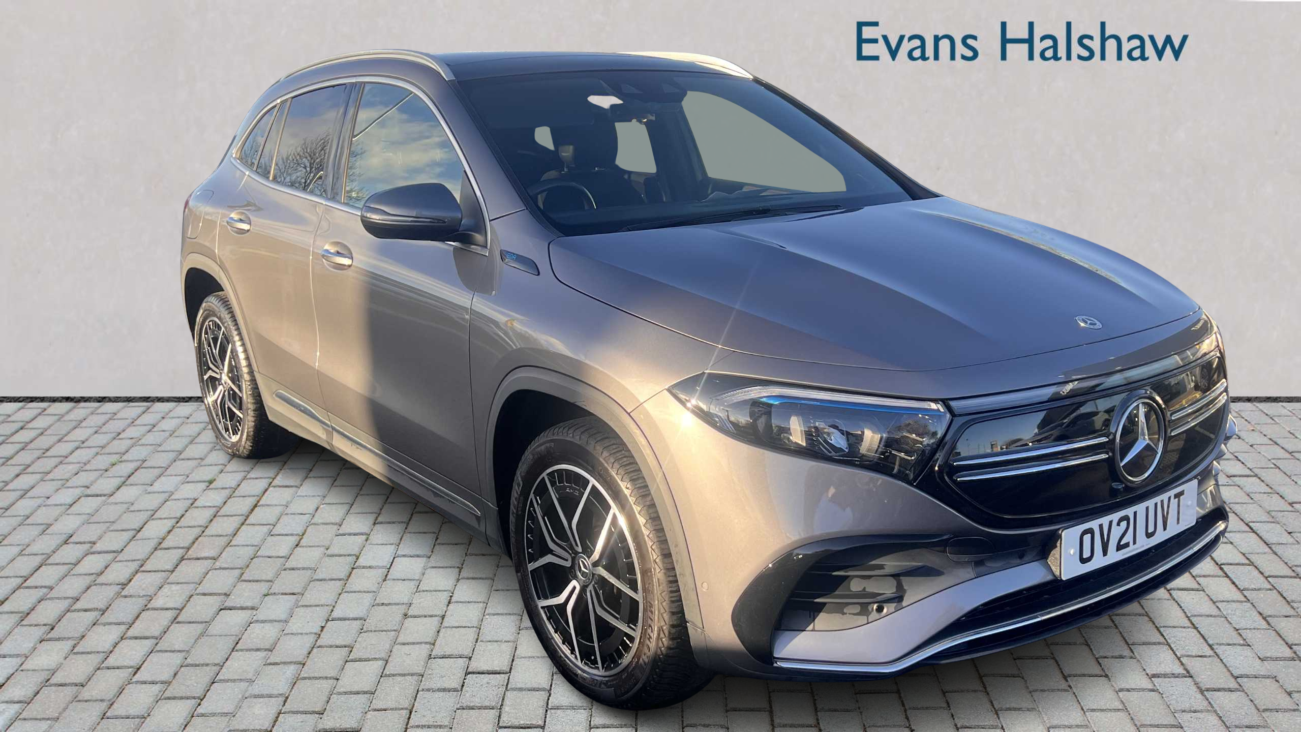 Main listing image - Land Rover Range Rover Evoque