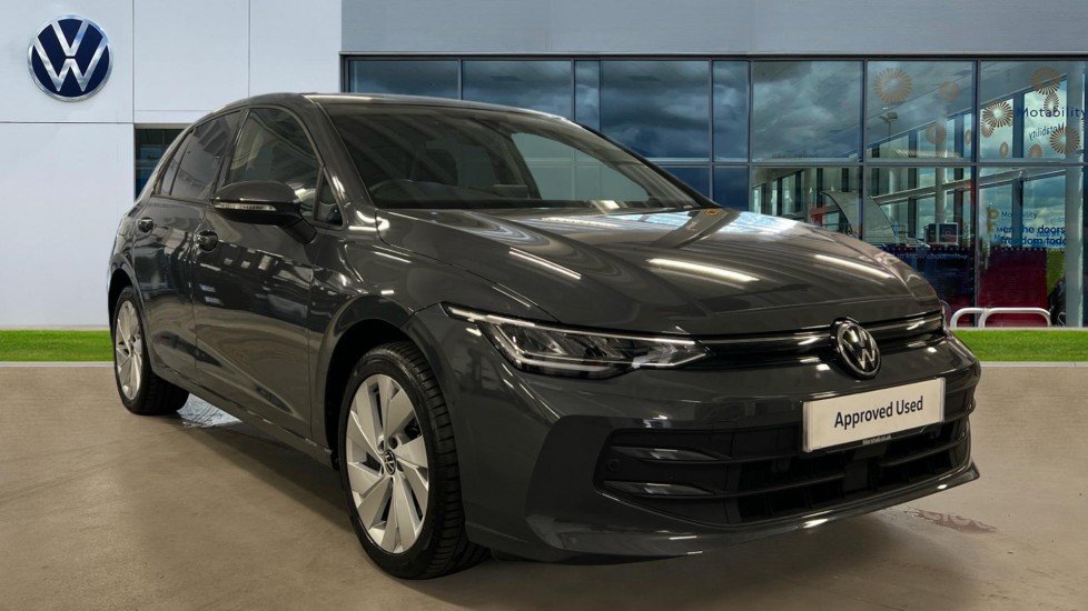 Main listing image - Volkswagen Golf