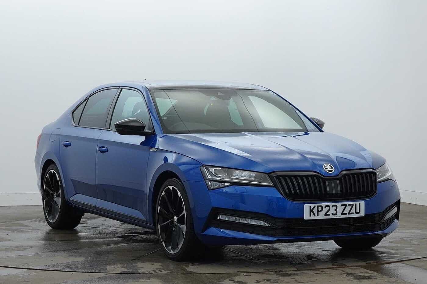 Main listing image - Skoda Superb