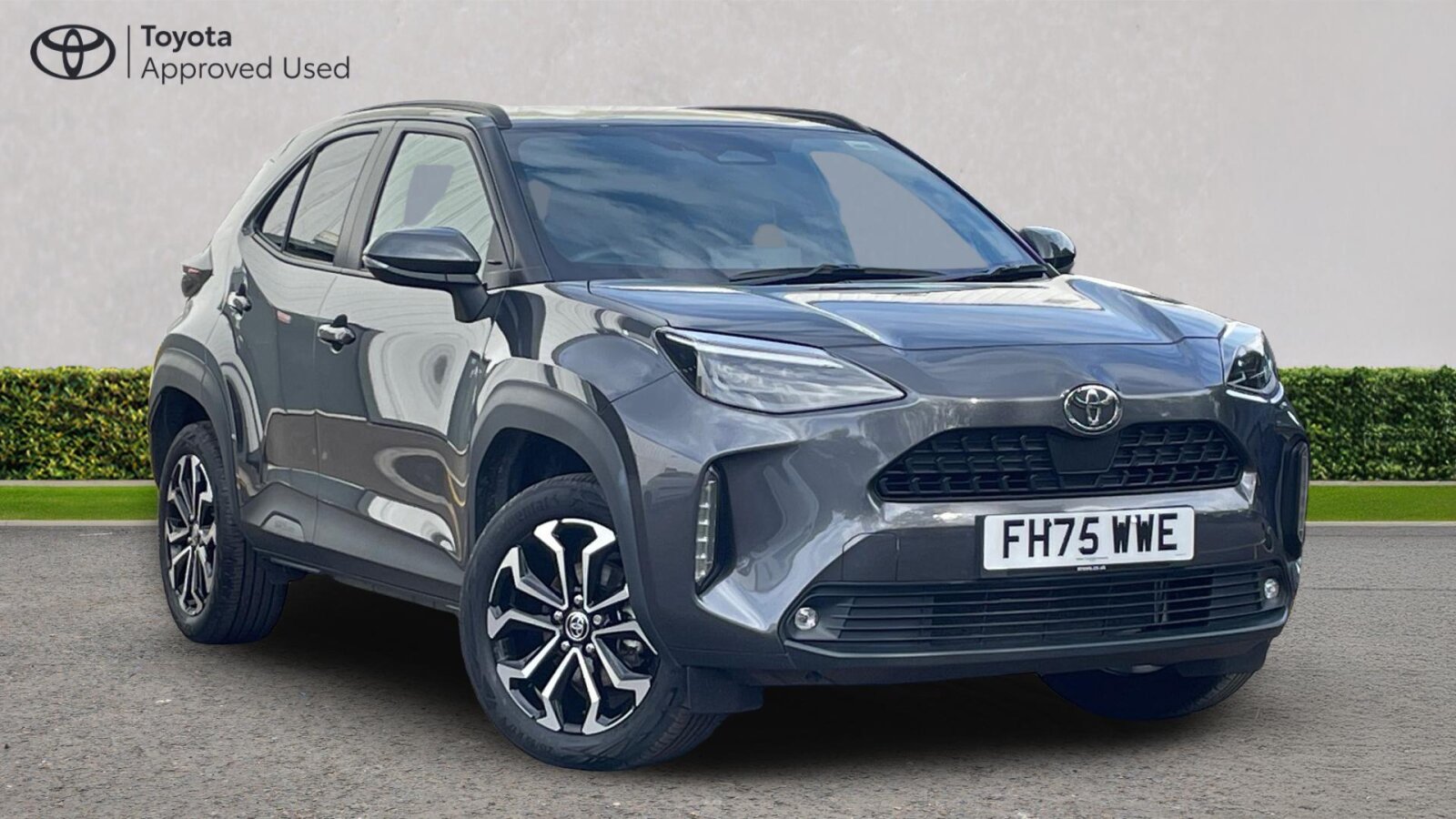 Main listing image - Toyota Yaris Cross