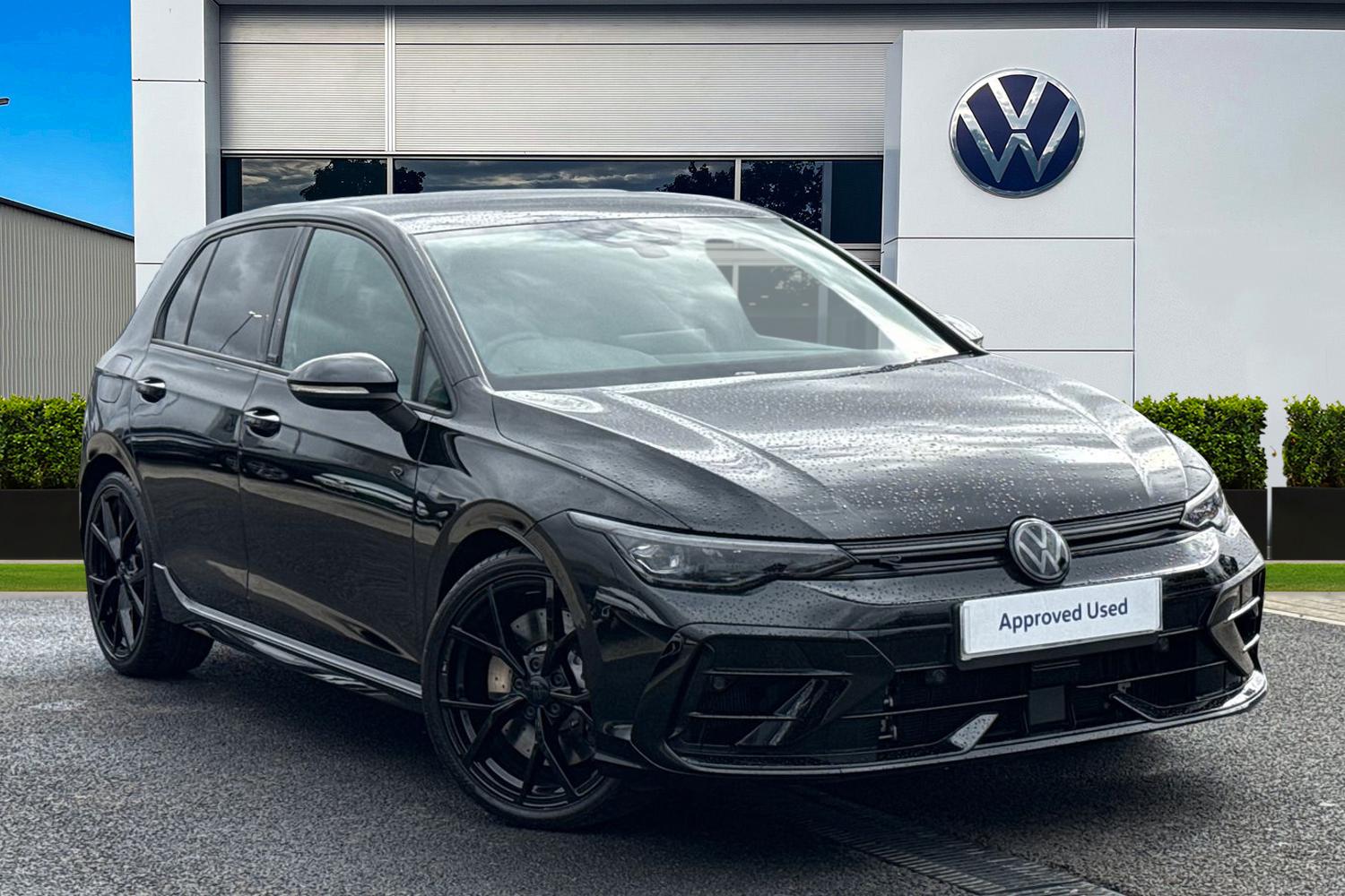 Main listing image - Volkswagen Golf R