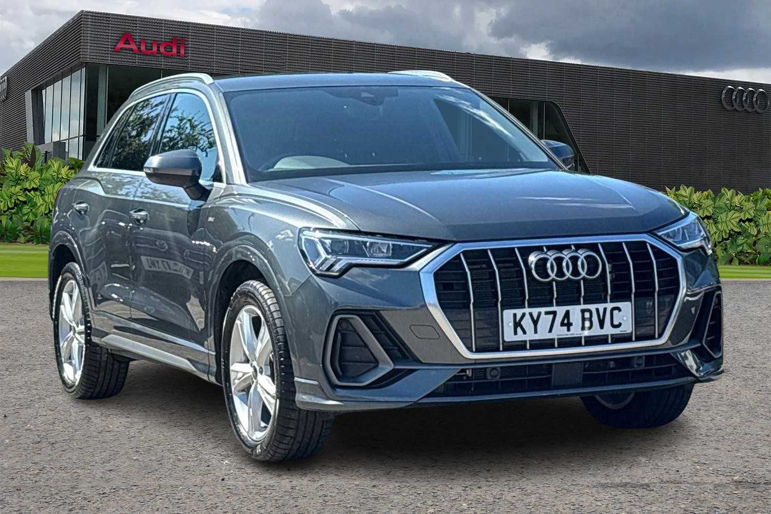 Main listing image - Audi Q3